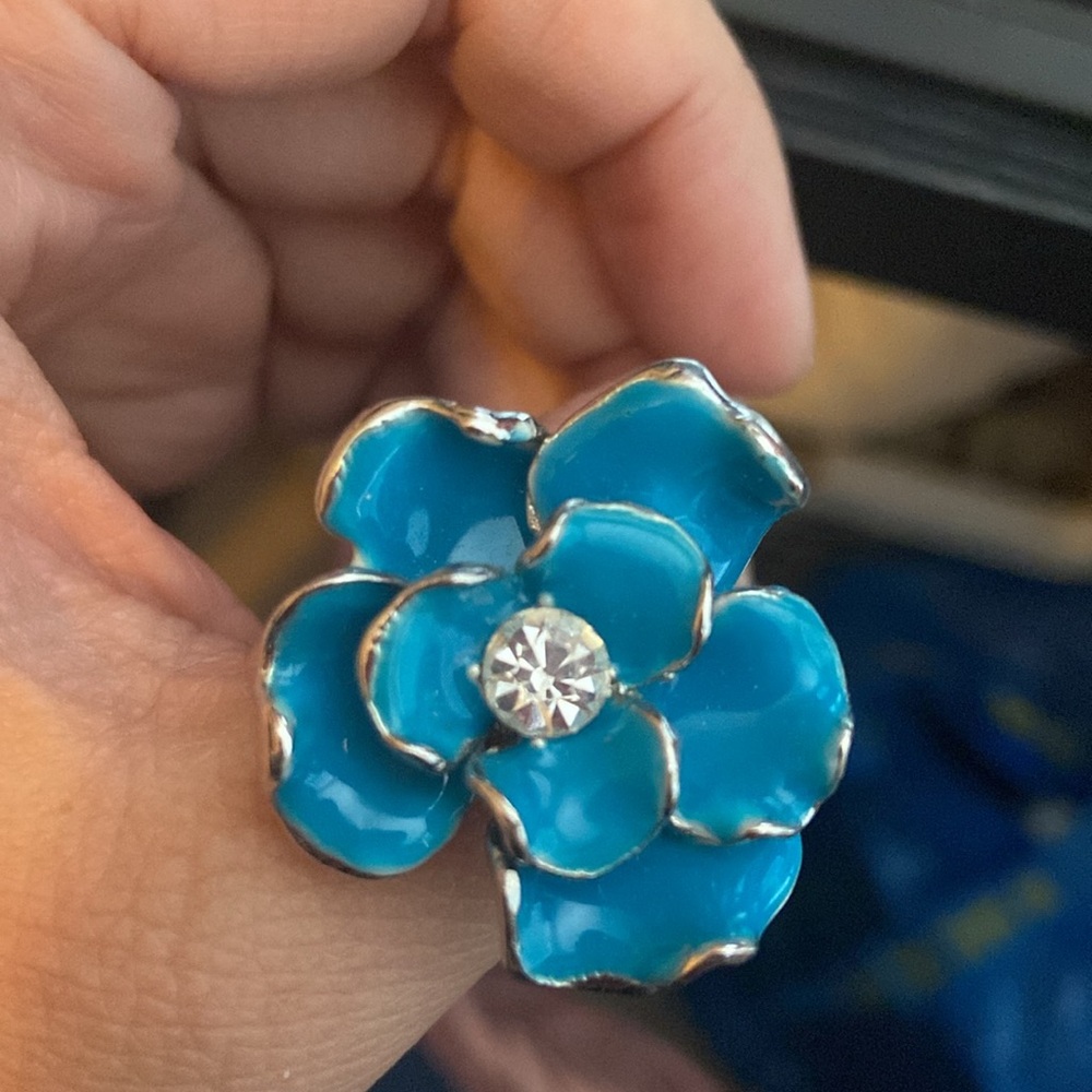 Floral ring size 8 enamel teal blue flower & Cz stone